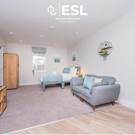 Studio 2, Second Floor Town Centre Apartment Shrewsbury Luaran gambar