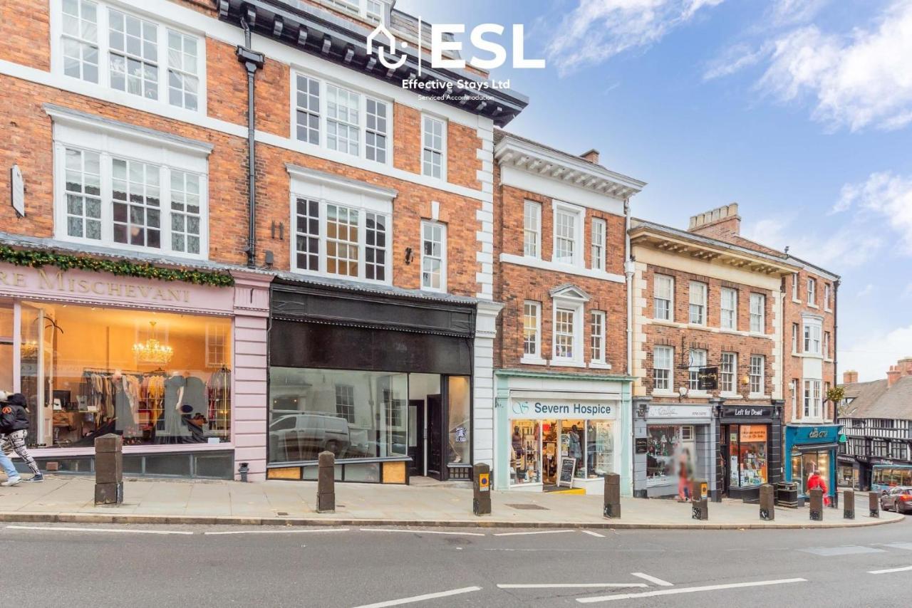 Studio 2, Second Floor Town Centre Apartment Shrewsbury Luaran gambar